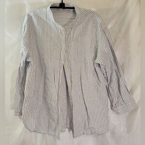 UNIQLO Button down shirt